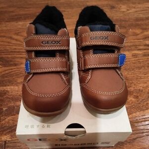 Brown and Blue Shoes with Top Quality Materials